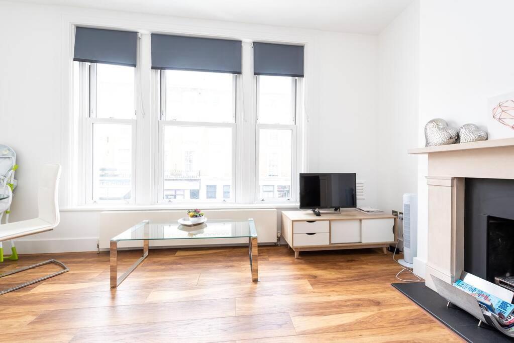 Beautiful Apartment By Hyde Park Ss2 Londra Exterior foto