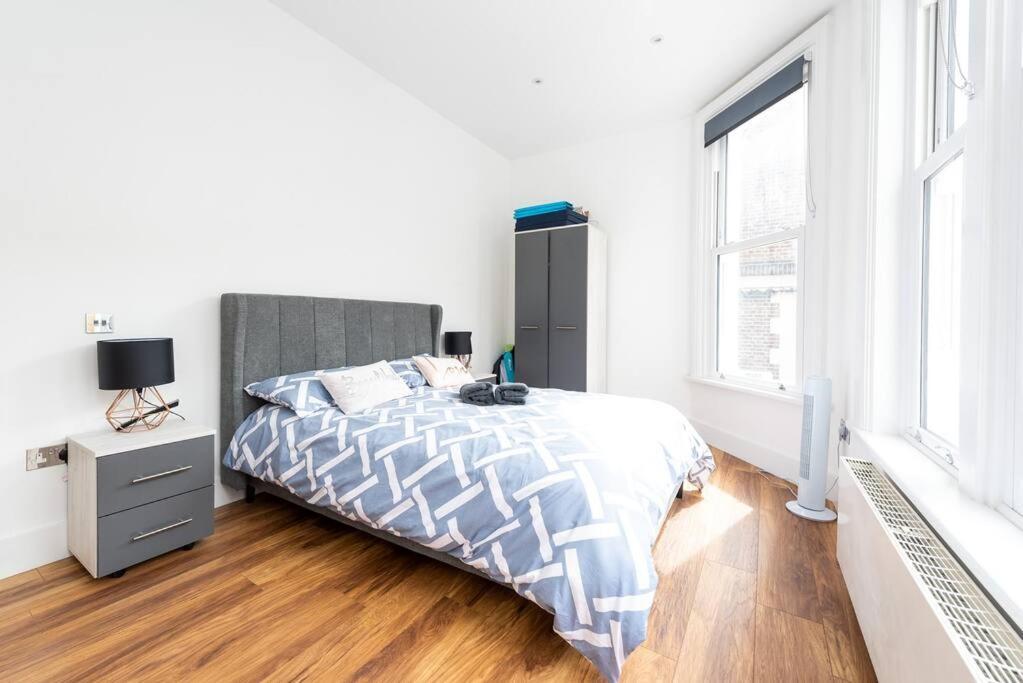 Beautiful Apartment By Hyde Park Ss2 Londra Exterior foto